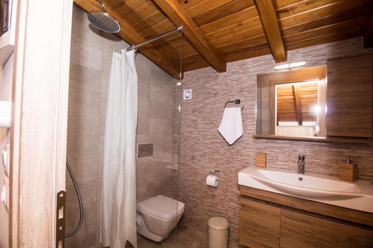 Apartmán Golden Attic Nea Roda Exteriér fotografie