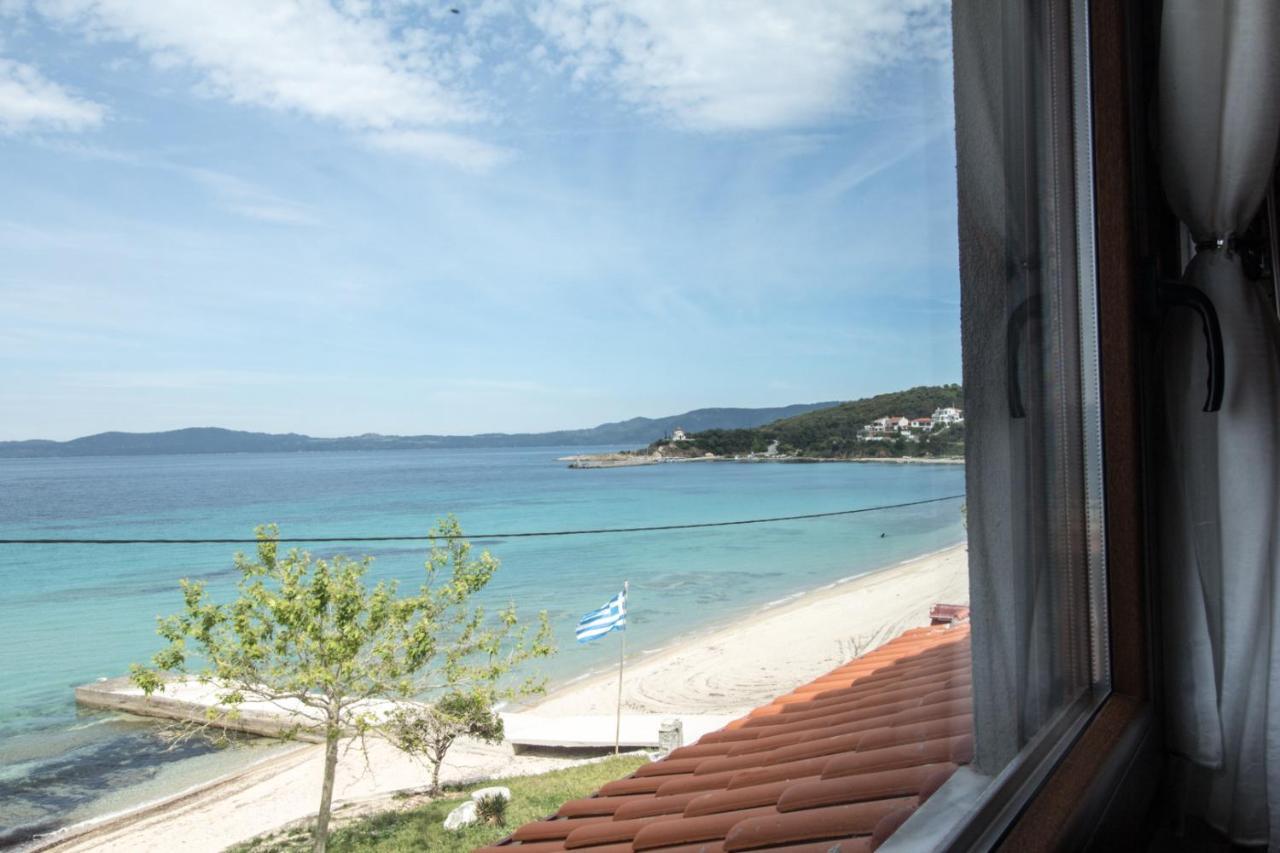 Apartmán Golden Attic Nea Roda Exteriér fotografie